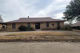 110 La Fawn Cir, Garland, TX 75043 - Photo 23