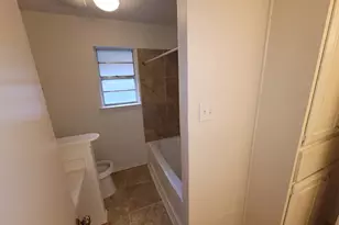 110 La Fawn Cir, Garland, TX 75043 - Photo 15