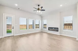 9801 Dahlia Blvd, Mesquite, TX 75126 - Photo 7