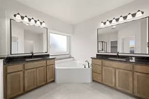 54 Harrier St, Joshua, TX 76058 - Photo 9