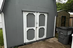 3130 E Parkerville Rd, Lancaster, TX 75146 - Photo 13