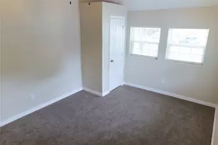 1037 E Cantey St, Fort Worth, TX 76104 - Photo 13