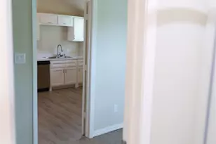 1037 E Cantey St, Fort Worth, TX 76104 - Photo 17