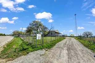 4507 Co Rd 2690, Alvord, TX 76225 - Photo 11