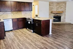 302 Shady Valley Dr, Mansfield, TX 76063 - Photo 5