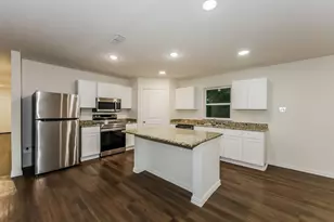 313 Bounding Main St, Gun Barrel City, TX 75156 - Photo 7