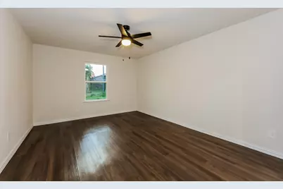 313 Bounding Main Street, Gun Barrel City, TX 75156 - Photo 9