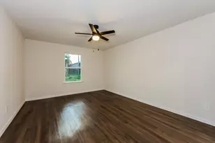 313 Bounding Main St, Gun Barrel City, TX 75156 - Photo 9