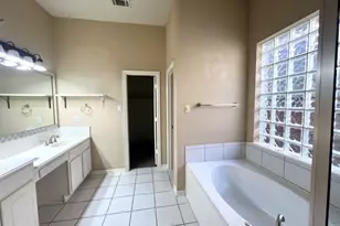 1570 Bonham Pkwy, Lantana, TX 76226 - Photo 7