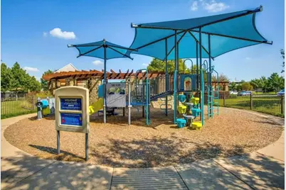 1570 Bonham Parkway, Lantana, TX 76226 - Photo 17