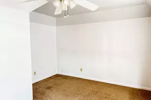 505 N Yosemite, Iowa Park, TX 76367 - Photo 7