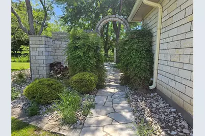 3008 Lucky Pepper Drive, Granbury, TX 76035 - Photo 35