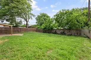 3202 Parker St, Irving, TX 75062 - Photo 21