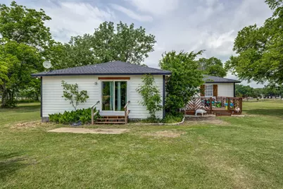 411 W Houston Street, Leonard, TX 75452 - Photo 3