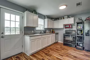 411 W Houston St, Leonard, TX 75452 - Photo 9