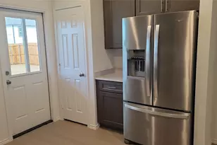 2416 Castlebar Dr, Lowry Crossing, TX 75407 - Photo 5