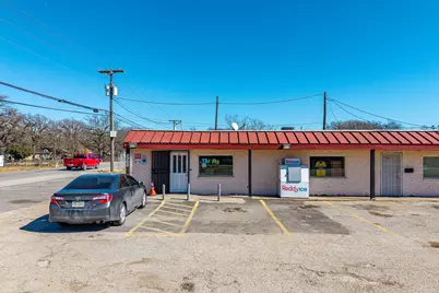 3300 Shepherd Lane #B2, Balch Springs, TX 75180 - Photo 3