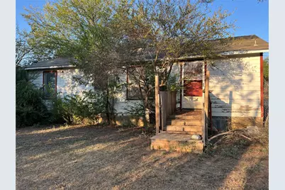 213 S 6th Street, Jacksboro, TX 76458 - Photo 1