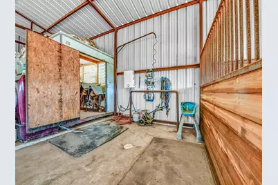 4519 Cr 2690, Alvord, TX 76225 - Photo 27