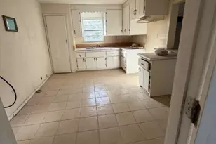 509 Henderson, Jacksboro, TX 76458 - Photo 7