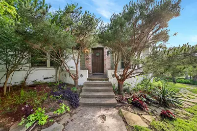 923 Bison Trail, Dallas, TX 75208 - Photo 1