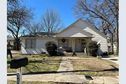 317 Ritchey Street, Gainesville, TX 76240 - Photo 1