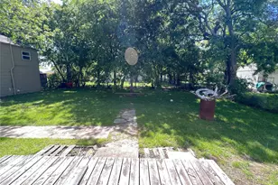 317 Ritchey St, Gainesville, TX 76240 - Photo 13