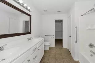 6021 Lucas Ct, Fort Worth, TX 76119 - Photo 11