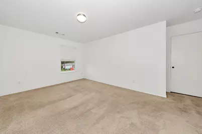 6021 Lucas Court, Fort Worth, TX 76119 - Photo 23