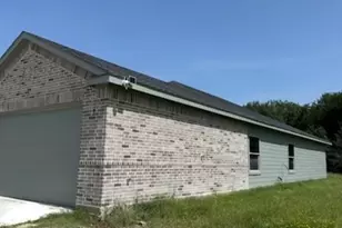 10150 Budtime Ln, Dallas, TX 75217 - Photo 3