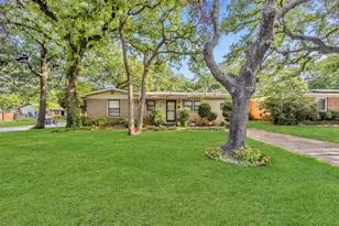 6324 Woodbine Dr, Fort Worth, TX 76112 - Photo 1