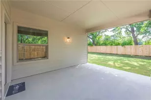 10110 Budtime Ln, Dallas, TX 75217 - Photo 27