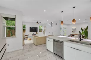 1619 Homeland St, Dallas, TX 75212 - Photo 5