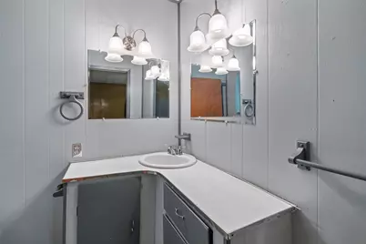 302 W Grogan Street, Hamilton, TX 76531 - Photo 23