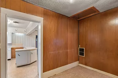 302 W Grogan Street, Hamilton, TX 76531 - Photo 17