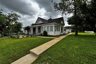 322 Hill St, Grand Prairie, TX 75050 - Photo 11