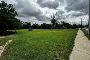 322 Hill St, Grand Prairie, TX 75050 - Photo 33