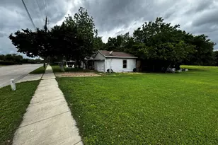 322 Hill St, Grand Prairie, TX 75050 - Photo 35