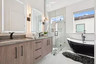 2433 Vagas St, Dallas, TX 75219 - Photo 17