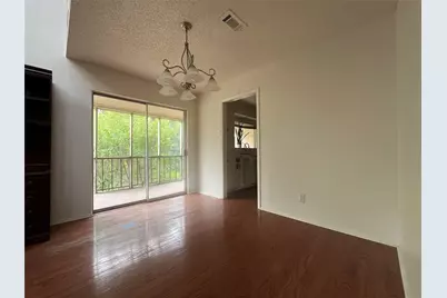 5718 Meadow Wood Lane, Fort Worth, TX 76112 - Photo 5