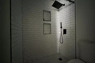 5718 Meadow Wood Ln, Fort Worth, TX 76112 - Photo 19