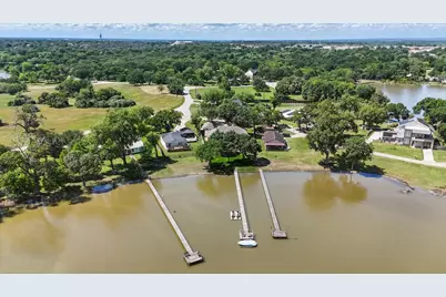 8913 Sunrise Point Court, Fort Worth, TX 76135 - Photo 7