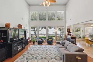 8913 Sunrise Point Ct, Fort Worth, TX 76135 - Photo 13