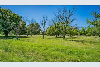 8433 W Landings Road, Granbury, TX 76049 - Photo 7