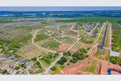 8433 W Landings Road, Granbury, TX 76049 - Photo 23