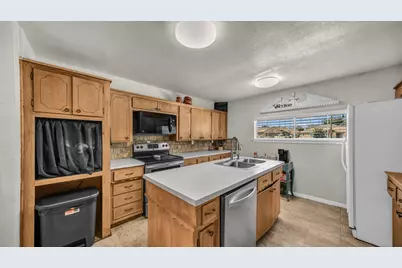 301 S Spring Branch Trail, Springtown, TX 76082 - Photo 13