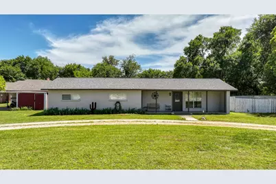 301 S Spring Branch Trail, Springtown, TX 76082 - Photo 1