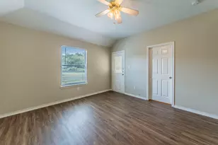 122 Sunburst Ct, Weatherford, TX 76087 - Photo 9