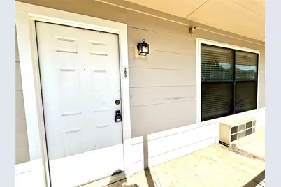 701 W Sycamore Street #205, Denton, TX 76201 - Photo 3