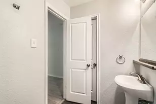 7805 Whitney Dr, White Settlement, TX 76108 - Photo 19